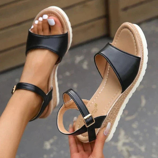 Black / 4